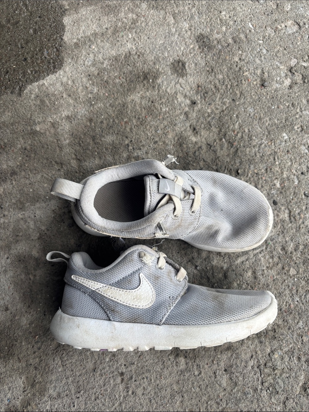 Nike Kids Light Grey Mesh Sneakers